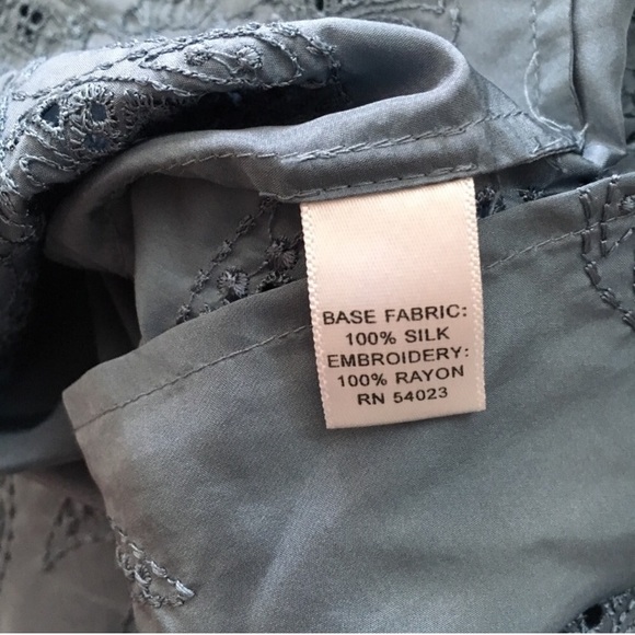 Banana republic silk embroidered eyelet blouse - Picture 5 of 5